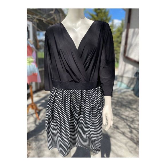 Lane Bryant Surplice Midi Dress Jersey Chiffon Black Grey Polkadot Sz 22 - Picture 1 of 7